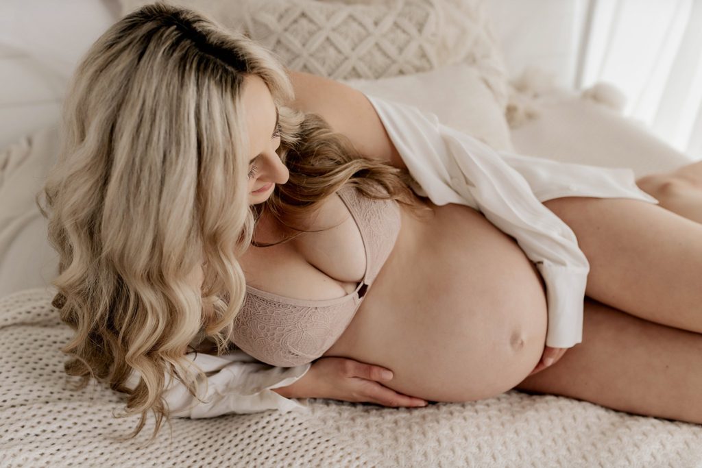 Seattle Boudoir Maternity session